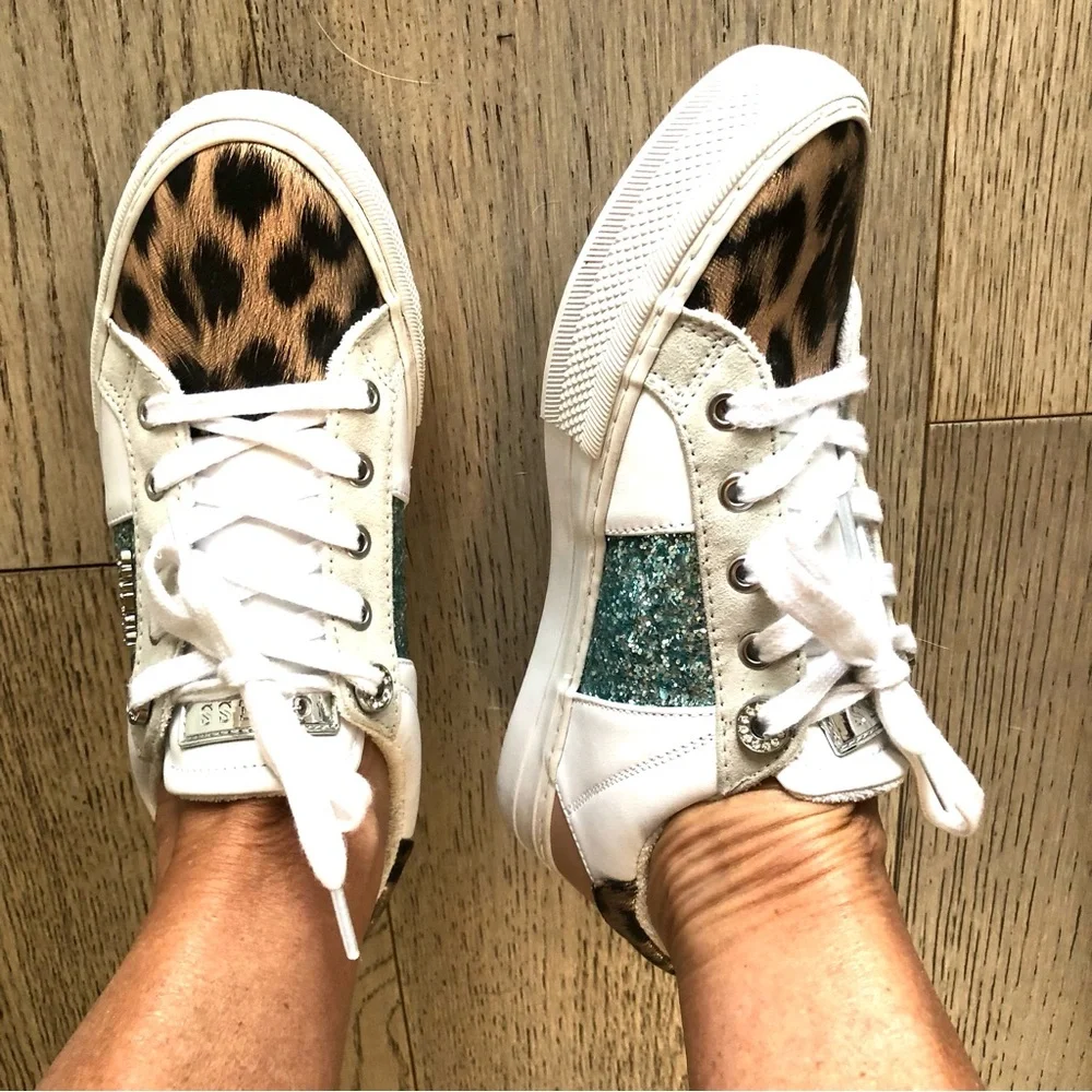 Guess Loven Low Profile Sneaker White Ocean Leopard Women’s 6.5 Animal Print